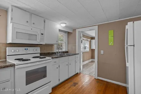 209 N 8th Street Morehead City NC 28557
