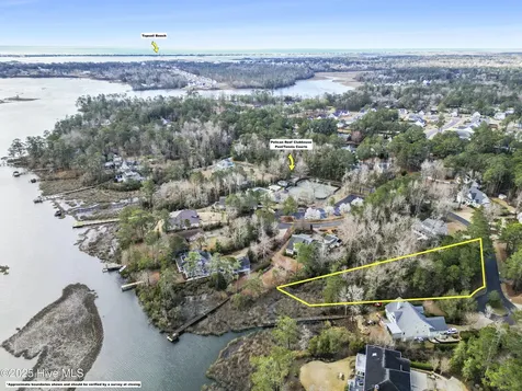 20 West High Bluff Drive Hampstead NC 28443