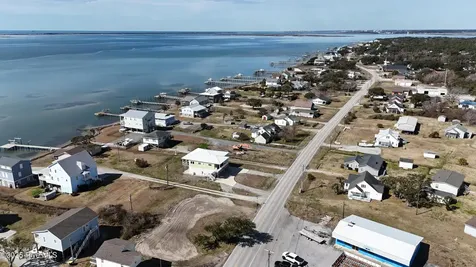 908 & 922 Island Road Harkers Island NC 28531