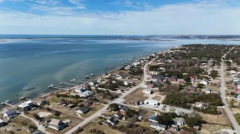 908 & 922 Island Road Harkers Island NC 28531