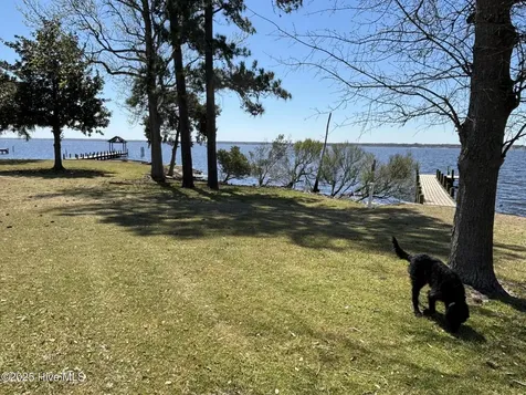 175 Broad Creek Road New Bern NC 28560