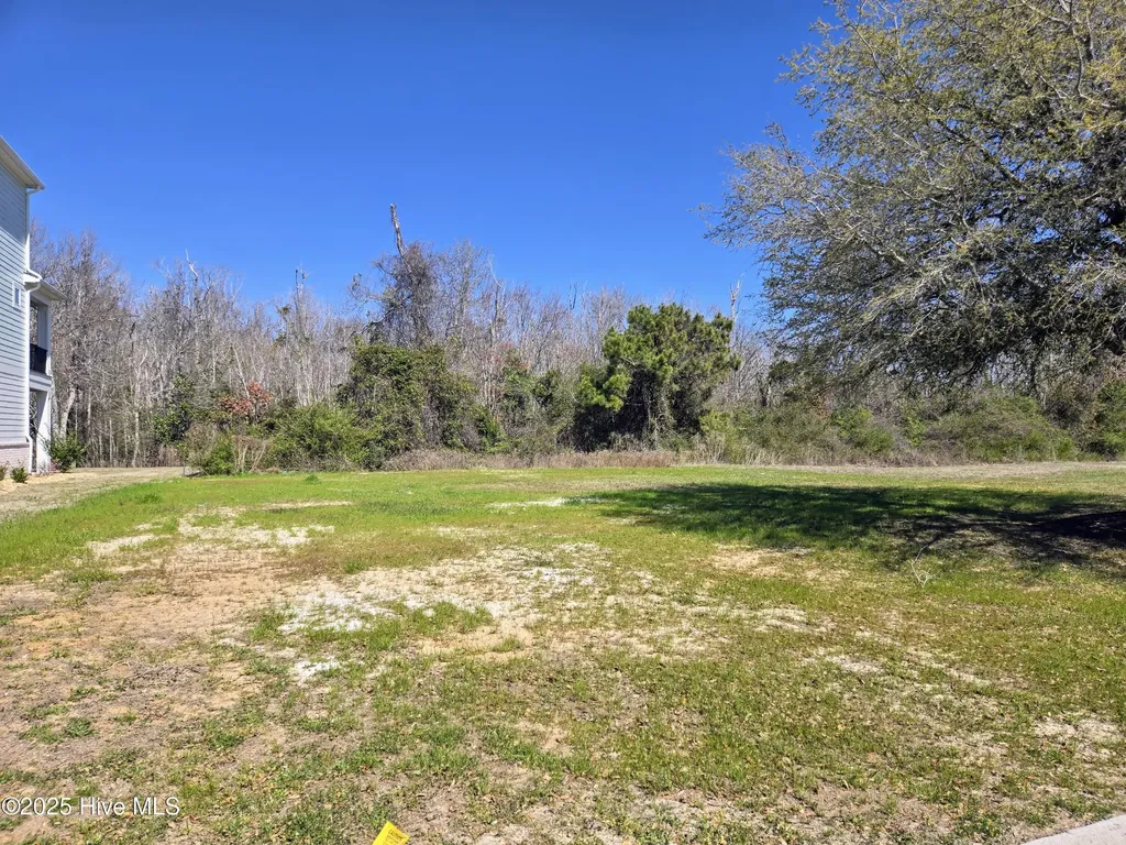 216 Colleton Square Newport NC 28570