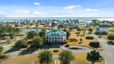 216 Colleton Square Newport NC 28570