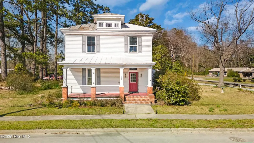 329 W Jones Street Trenton NC 28585