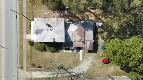 329 W Jones Street Trenton NC 28585
