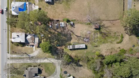 329 W Jones Street Trenton NC 28585