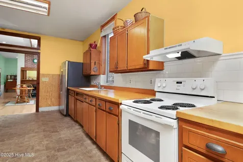 329 W Jones Street Trenton NC 28585