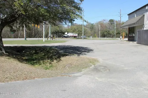 1041 S Madison Street Whiteville NC 28472