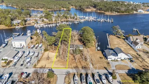 1228 Neuse Drive Oriental NC 28571