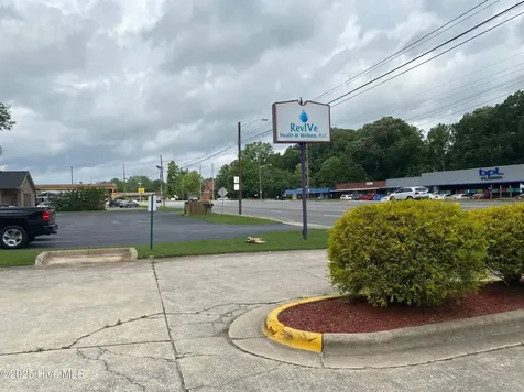 2710 E 10th Street Greenville NC 27858