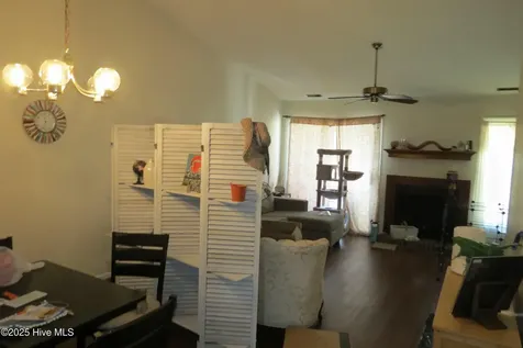 609 Ragan Road Oriental NC 28571