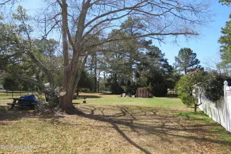 609 Ragan Road Oriental NC 28571