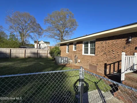 3468 South George Street Farmville NC 27828