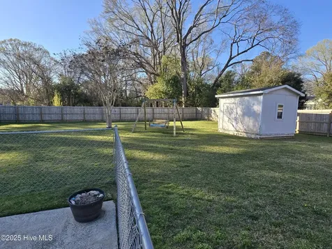 3468 South George Street Farmville NC 27828