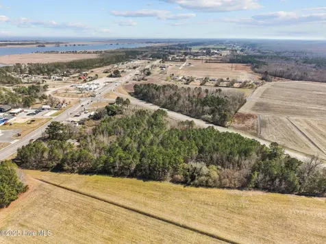160 Shortcut Road Barco NC 27917