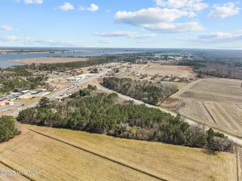160 Shortcut Road Barco NC 27917