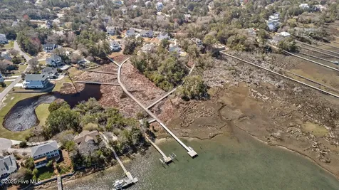 9814 Clarendon Drive Emerald Isle NC 28594