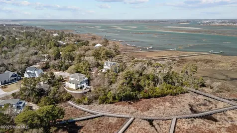 9814 Clarendon Drive Emerald Isle NC 28594