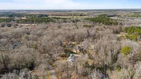 104 Briarwood Court Tarboro NC 27886