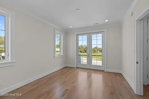 4737 S S Shore Drive Morehead City NC 28557