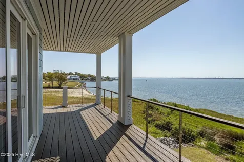 4737 S S Shore Drive Morehead City NC 28557