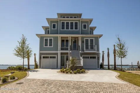 4737 S S Shore Drive Morehead City NC 28557