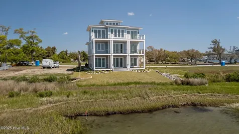 4737 S S Shore Drive Morehead City NC 28557