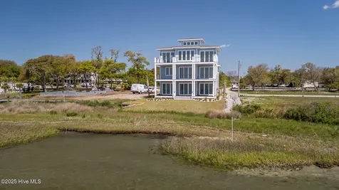 4737 S S Shore Drive Morehead City NC 28557