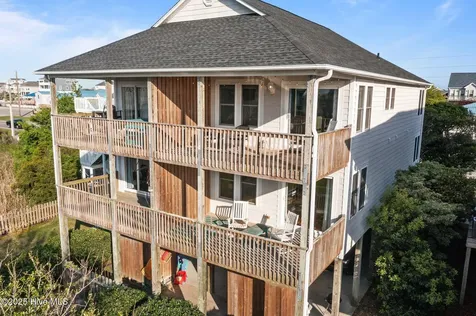 421 N New River Drive Surf City NC 28445