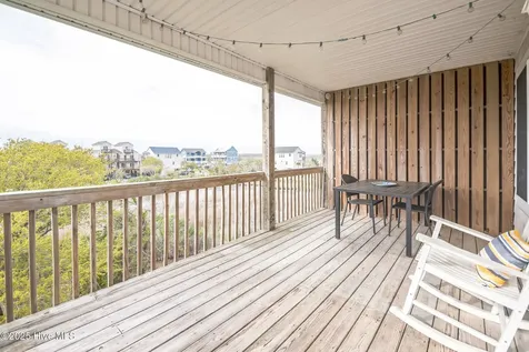 421 N New River Drive Surf City NC 28445