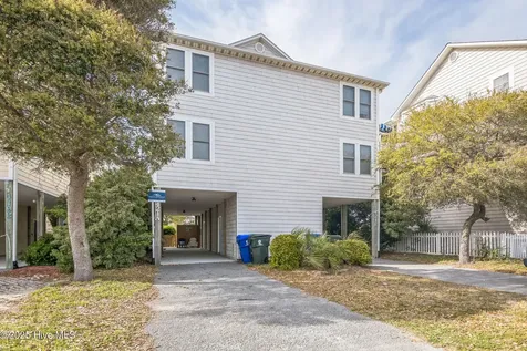 421 N New River Drive Surf City NC 28445