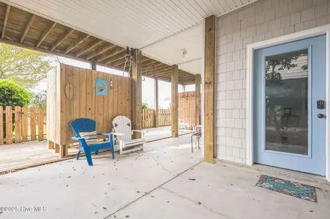 421 N New River Drive Surf City NC 28445