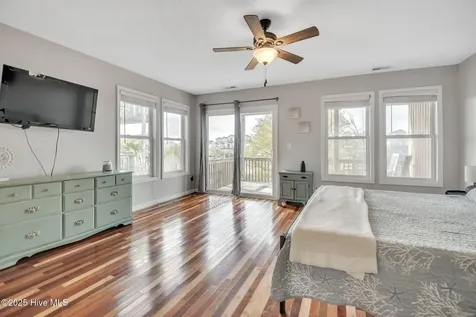 421 N New River Drive Surf City NC 28445