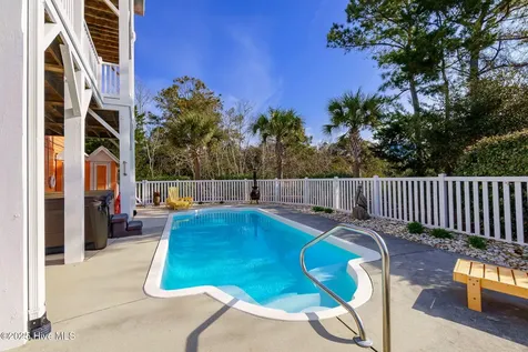 200 Shipwreck Lane Emerald Isle NC 28594