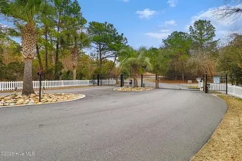 200 Shipwreck Lane Emerald Isle NC 28594