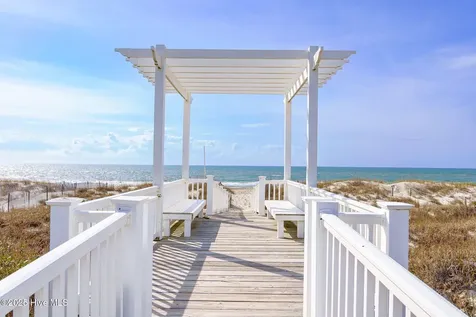 200 Shipwreck Lane Emerald Isle NC 28594