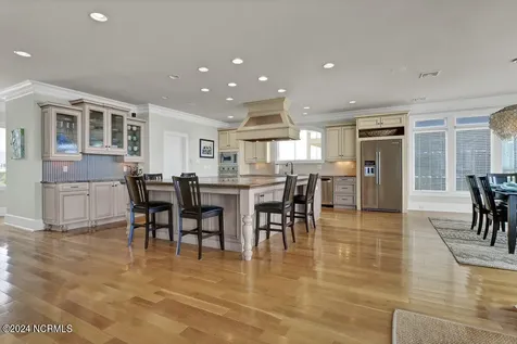 158 Beach Road S Wilmington NC 28411