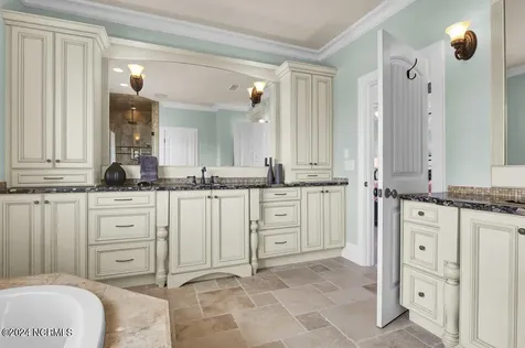 158 Beach Road S Wilmington NC 28411
