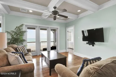 158 Beach Road S Wilmington NC 28411