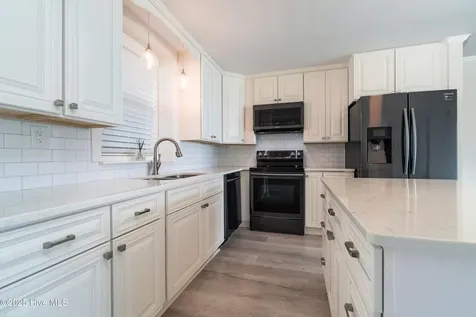 2305 W Fort Macon Road Atlantic Beach NC 28512