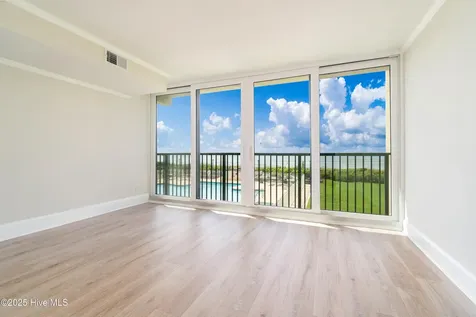 2305 W Fort Macon Road Atlantic Beach NC 28512