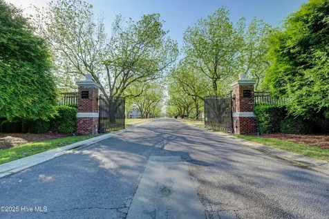 154 Cotherstone Court Hampstead NC 28443