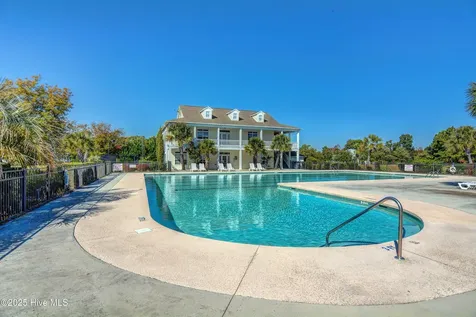 154 Cotherstone Court Hampstead NC 28443