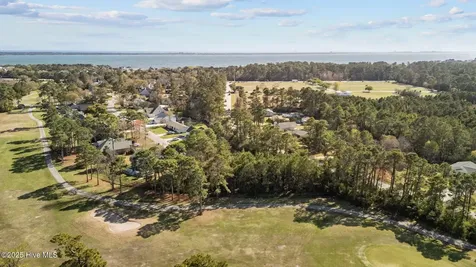 215 Oak Drive Morehead City NC 28557