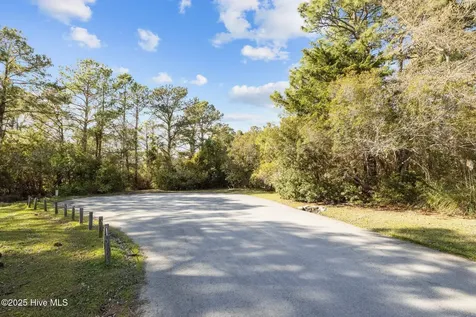 215 Oak Drive Morehead City NC 28557