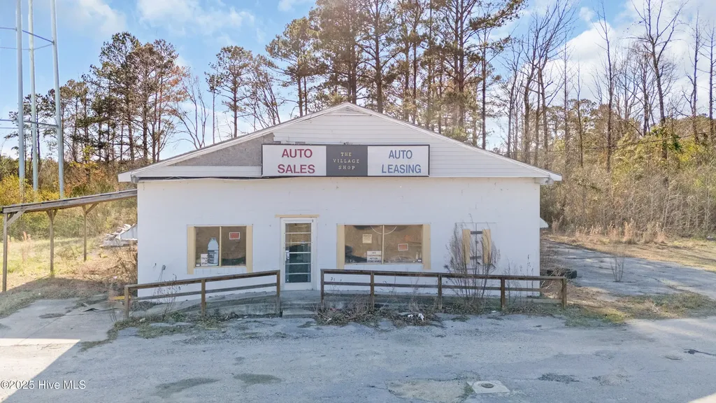 107 Wyse Fork Road Trenton NC 28585