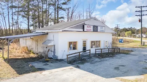 107 Wyse Fork Road Trenton NC 28585