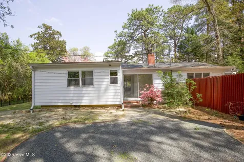 264 E Indiana Avenue Southern Pines NC 28387