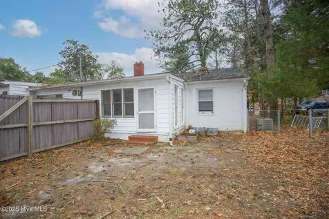 264 E Indiana Avenue Southern Pines NC 28387