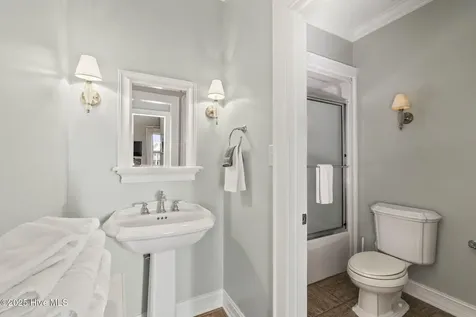 3107 Ocean Drive Emerald Isle NC 28594